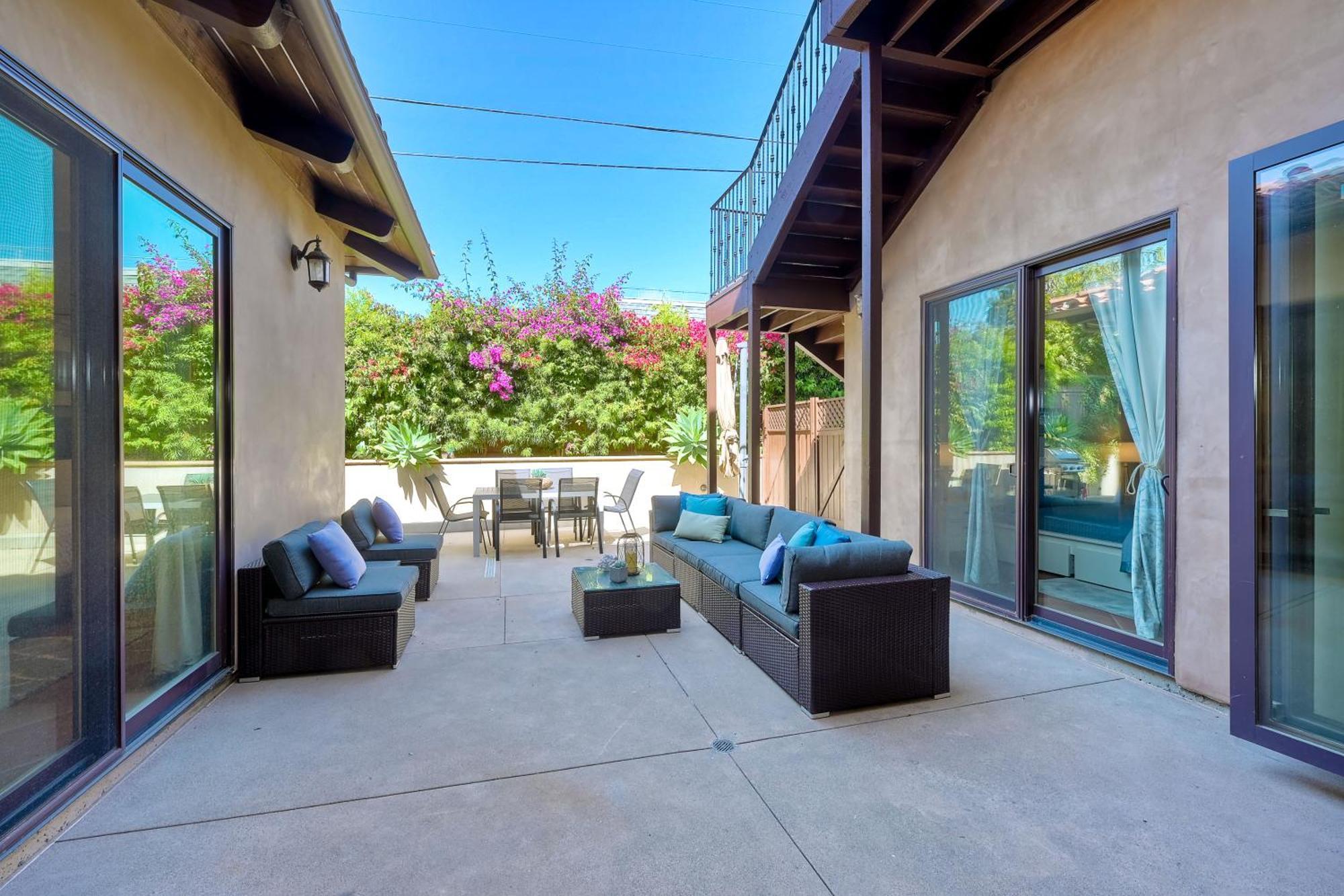 Walk To The Beach - Outdoor Dining - Spacious Villa Carlsbad Exterior photo